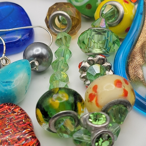 Elegant Multicolor Jewelry Glass, Ceramic & Resin Set - Picture 6 of 8